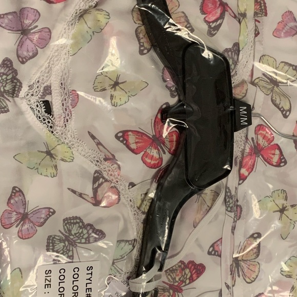 Two piece cami and short pj set. New with tags. 40 Winks - Picture 9 of 10